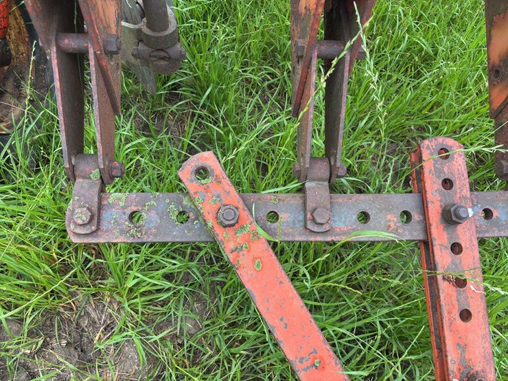 ji-case-5-bottom-14"-pull-type-plow-image-11