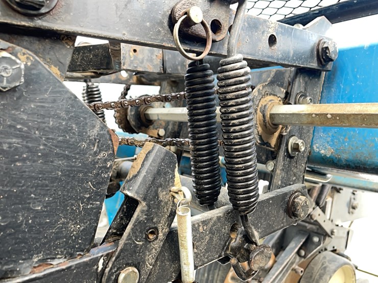 kinze-2600-image-9