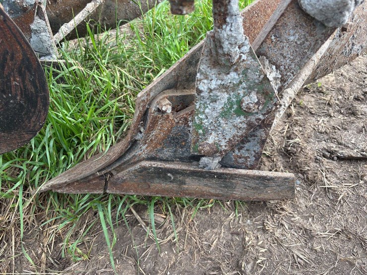 john-deere-14-image-17