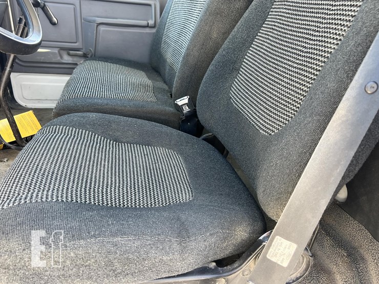 1997-ford-f800-image-41