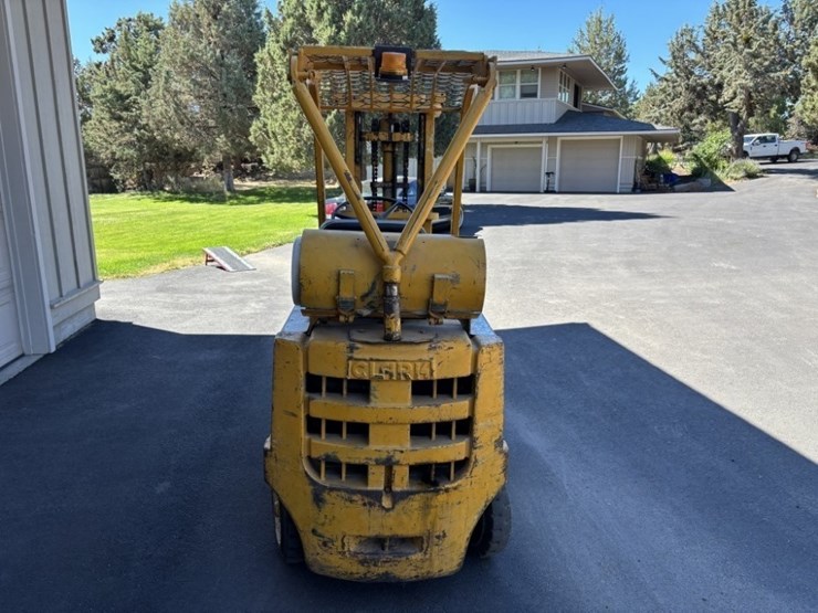 clark-c30b-forklift-image-4