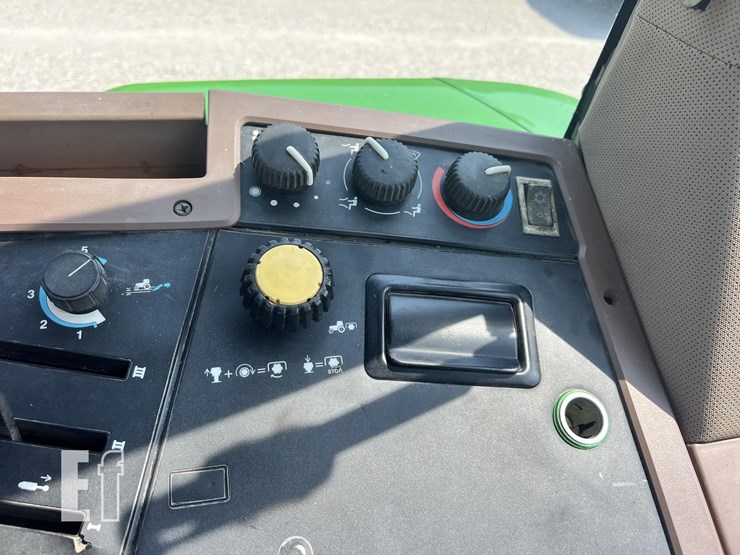 1992-john-deere-7800-image-46