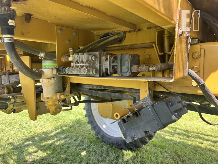 ag-chem-rogator-854-image-15