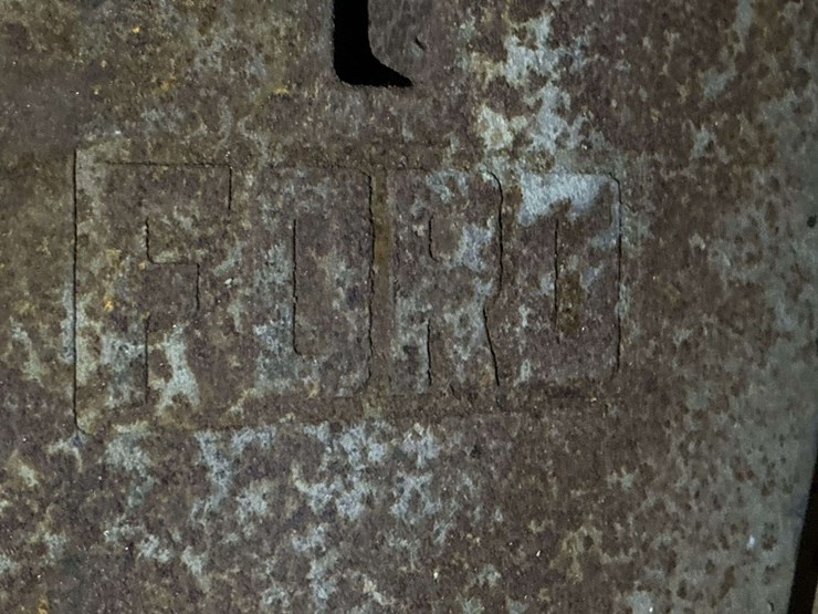 (1)-ford-suitcase-weight-image-3