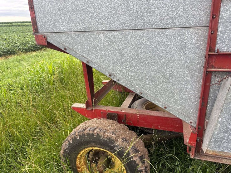 heider-gravity-box-and-john-deere-running-gear-image-18