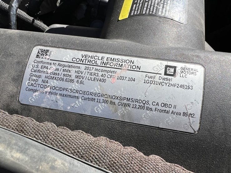 2017-gmc-sierra-3500-image-14