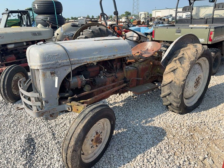 ford-8n-image-1