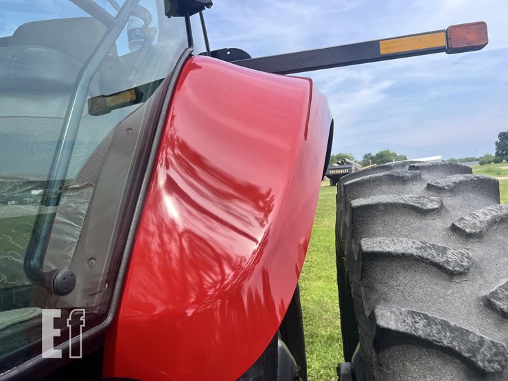 2010-case-ih-magnum-215-image-9