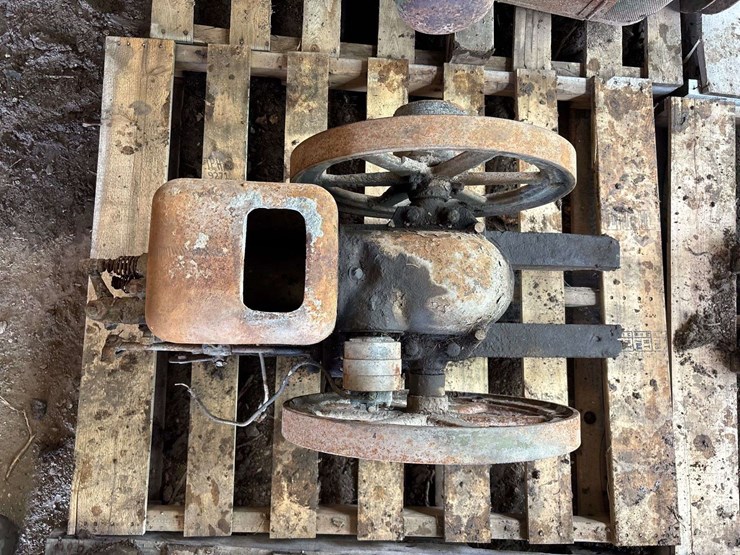 john-deere-model-e-1.5-hp-engine-image-16