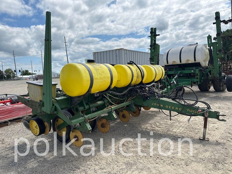 john-deere-7000-image-3