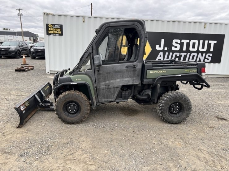 2015-john-deere-gator-image-7