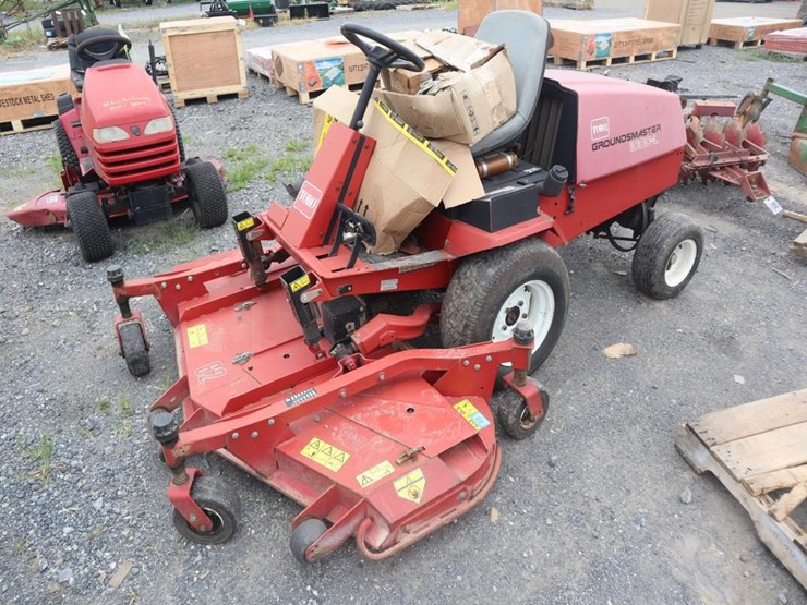 toro-groundmaster-1000-l-mower-image-2