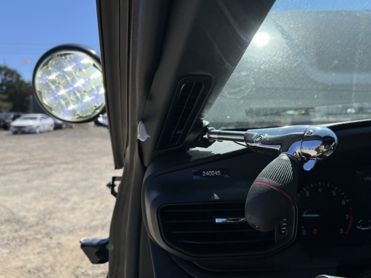 2024-ford-explorer-image-26