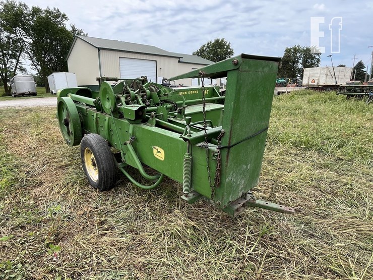 john-deere-24t-image-3