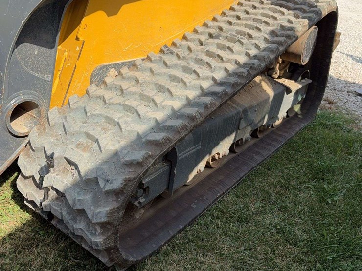 2012-deere-333g-image-10
