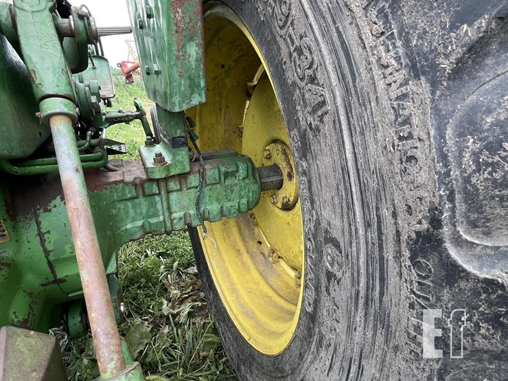 john-deere-3020-image-18