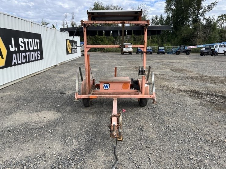 2004-wanco-towable-arrow-board-image-8