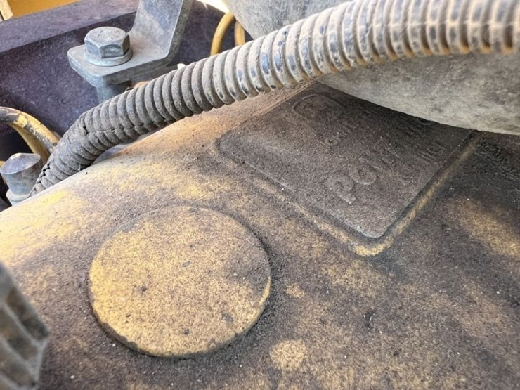 2008-deere-120c-image-30