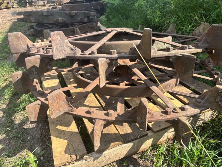 (2)-oliver-skeleton-steel-wheels-image-4