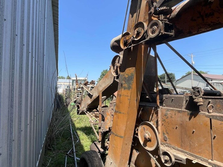minneapolis-moline-1200-corn-sheller-image-81