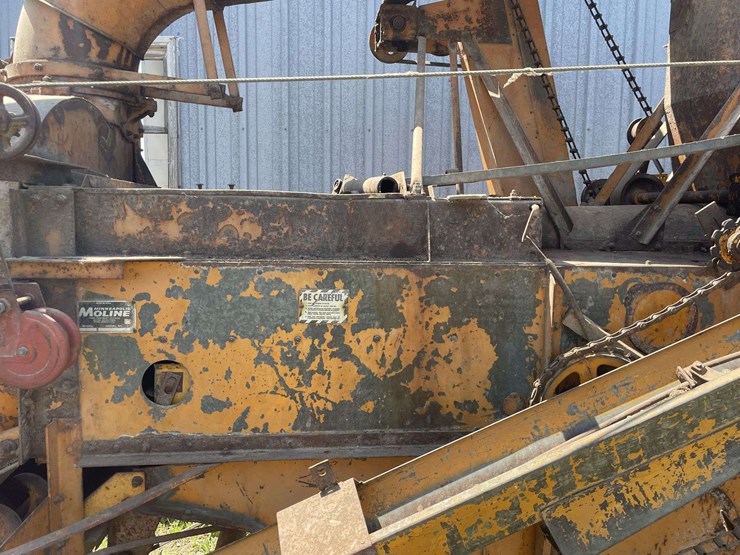 minneapolis-moline-1200-corn-sheller-image-91