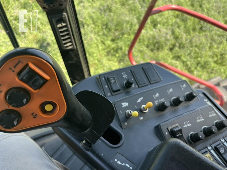 2006-case-ih-2388-image-11
