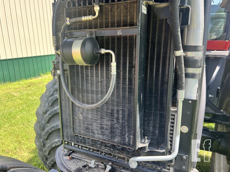 2010-case-ih-magnum-215-image-46
