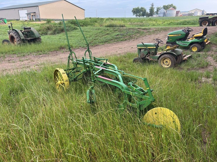 john-deere-14-image-7