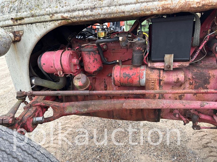 2038-ford-9n-image-4