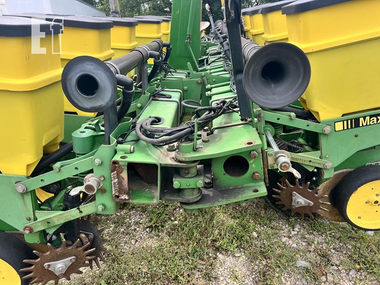 1994-john-deere-7200-image-7