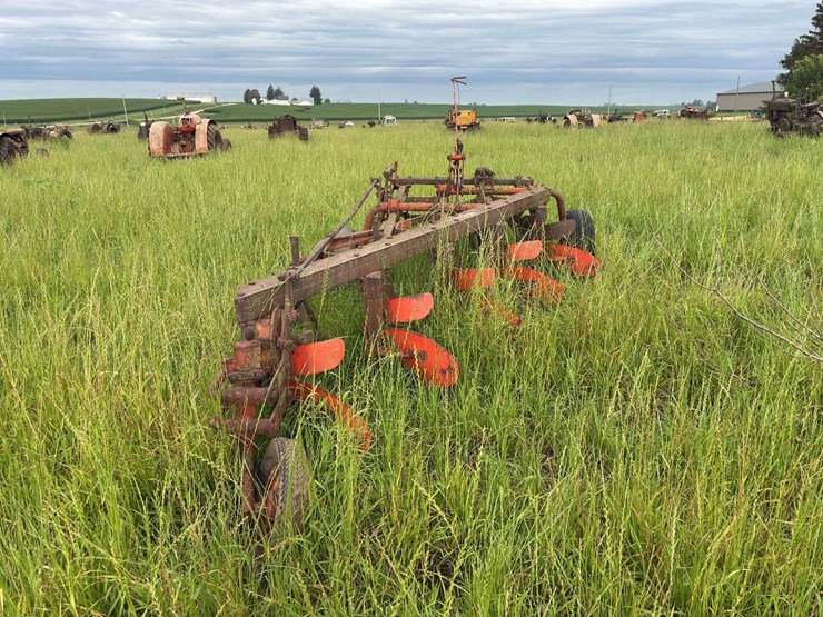 ji-case-5-bottom-14"-pull-type-plow-image-6