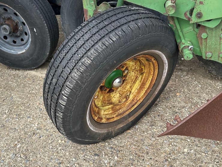 john-deere-f145-image-5
