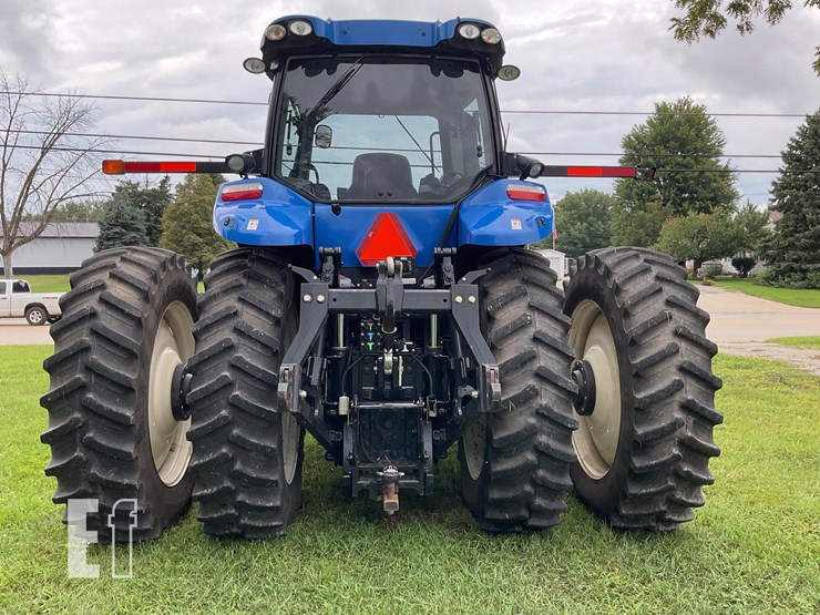 2013-new-holland-t8.330-image-47