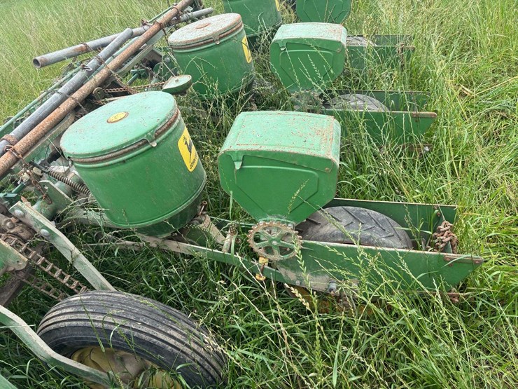 john-deere-1240-image-28