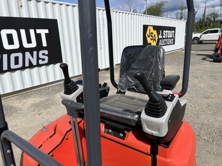 2025-cfg-qk20r-mini-hydraulic-excavator-image-8