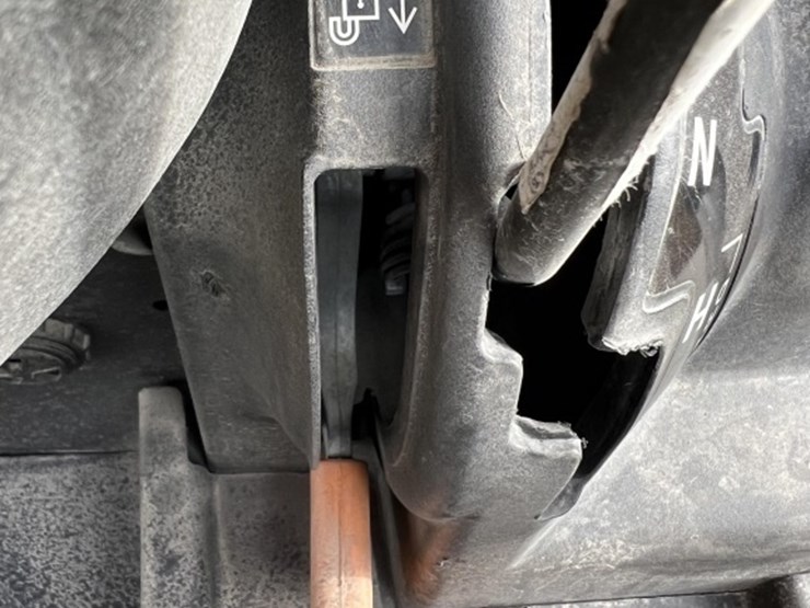 john-deere-gator-image-24