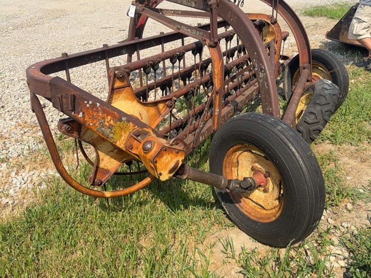 new-holland-256-image-6