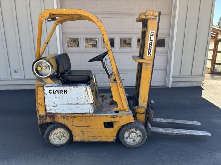 clark-c30b-forklift-image-6