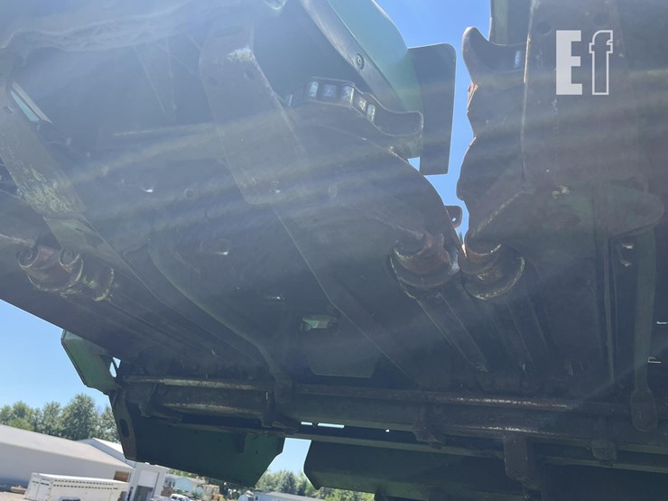 2005-john-deere-9560-sts-image-41
