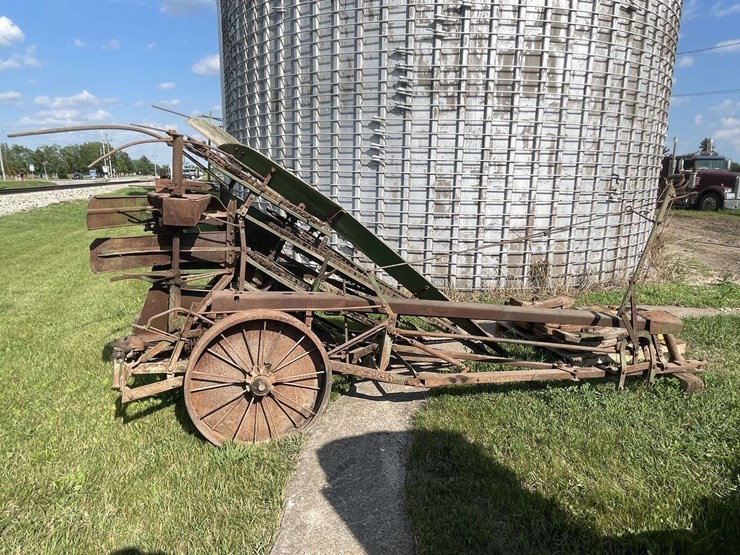 john-deere-corn-binder-image-6