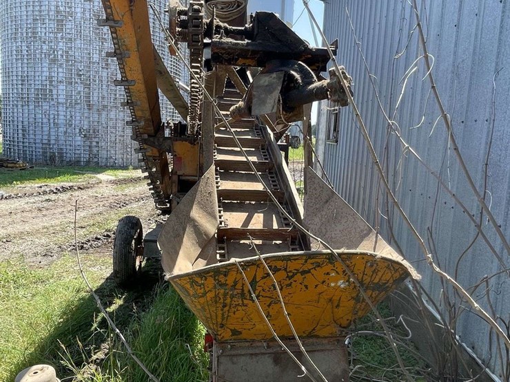 minneapolis-moline-1200-corn-sheller-image-18