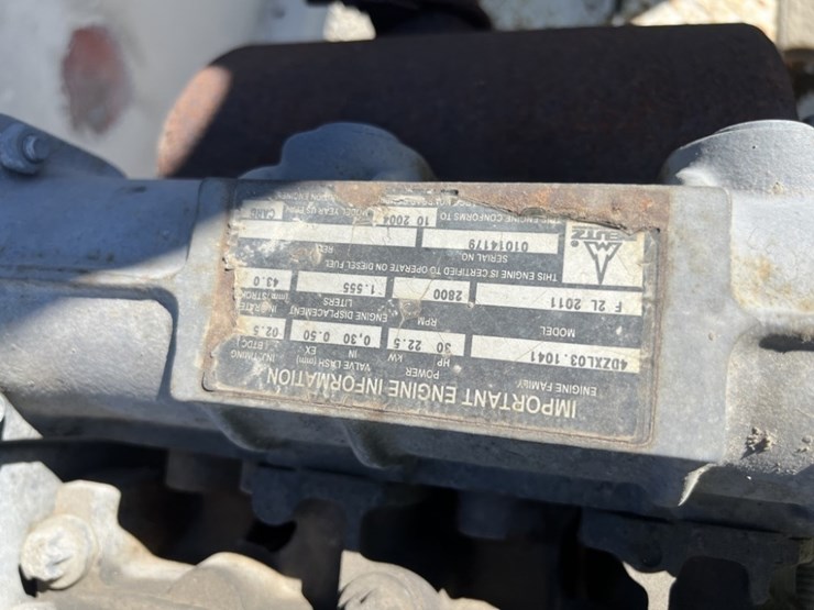 2005-schwing-p88-towable-concrete-pump-image-19