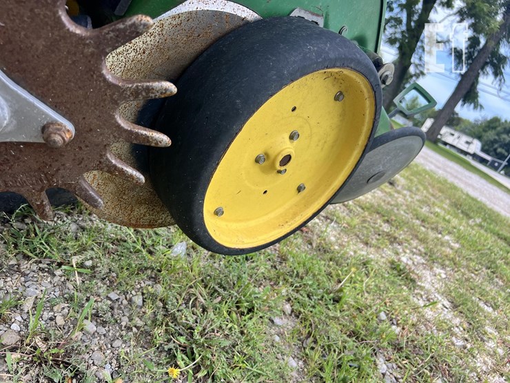 1994-john-deere-7200-image-13