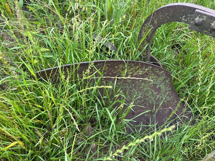 2-bottom-14”-plow-image-12