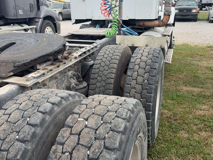 2003-kenworth-t800-image-10