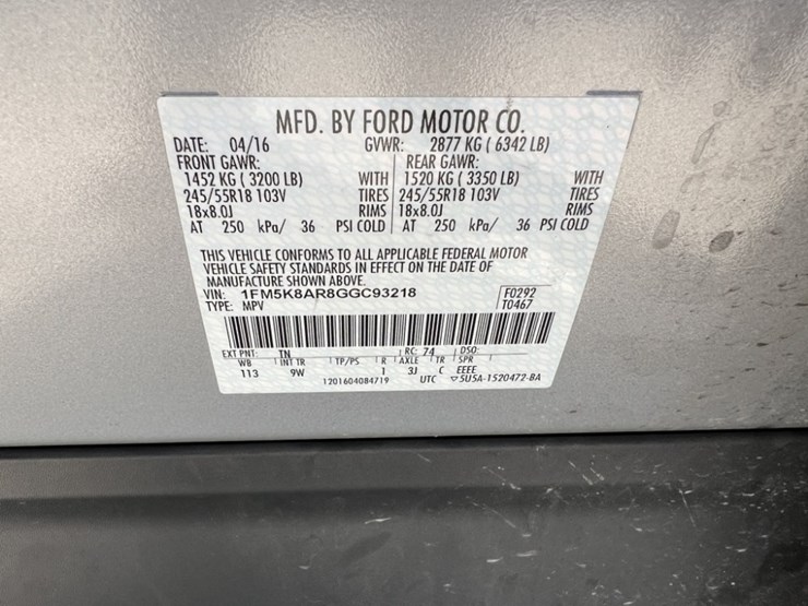 2016-ford-explorer-image-10