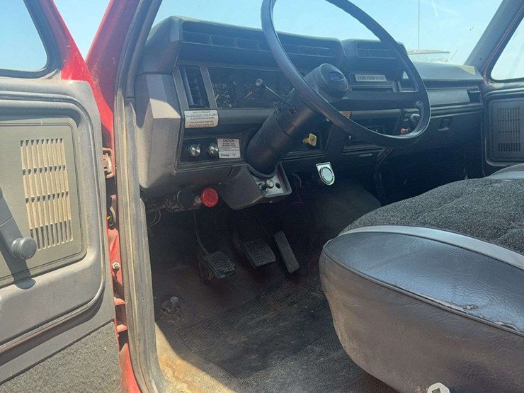 1987-ford-f800-image-7