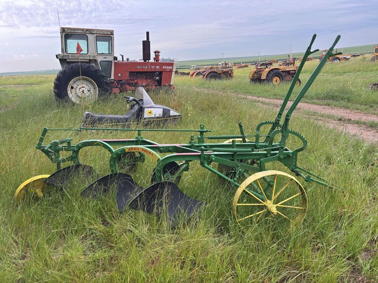 john-deere-14-image-4