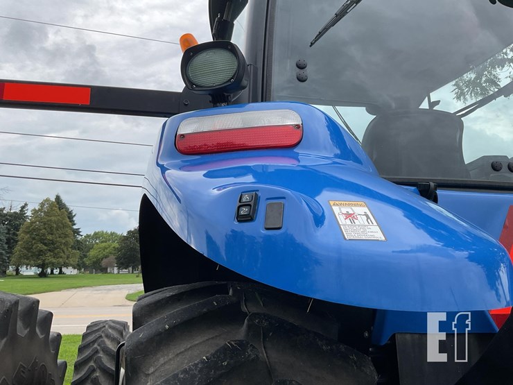 2013-new-holland-t8.330-image-40