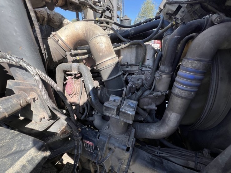 2011-mack-leu612-image-33